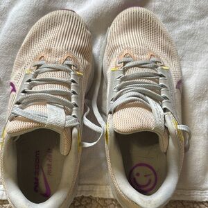 Nike Women’s Size 9 Air Zoom item # FN7991-800. Pink & Purple. Worn maybe 5 time